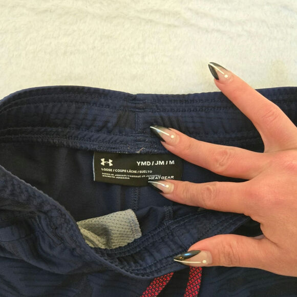 Under Armour 4 boys elastic waist shorts drawstring black red- Youth Medium - Picture 6 of 6